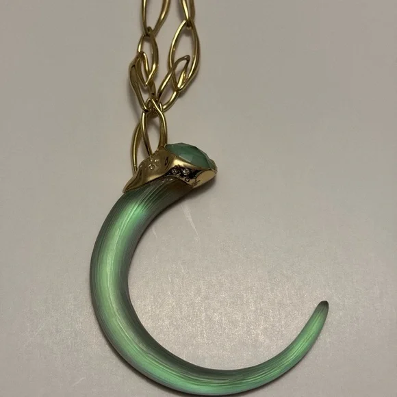 Alexis Bittar Tusk Lucite Pendant - Picture 7 of 7